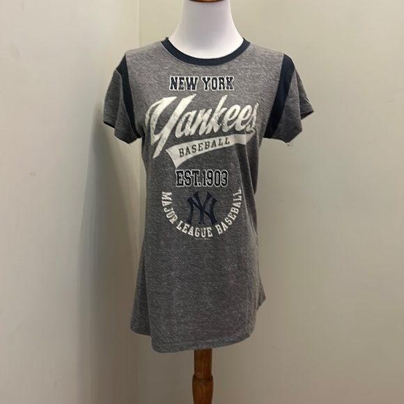 NY Yankees tee shirt. Size M. Campus Lifestyle - Picture 1 of 5